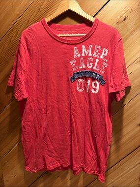 American Eagle Outfitters Coral Red Graphic Short-Sleeve Tee